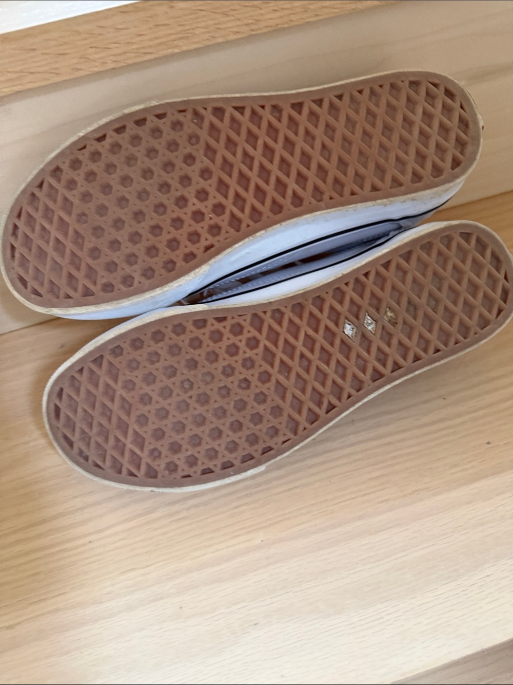 Vans - Picture 6 of 6